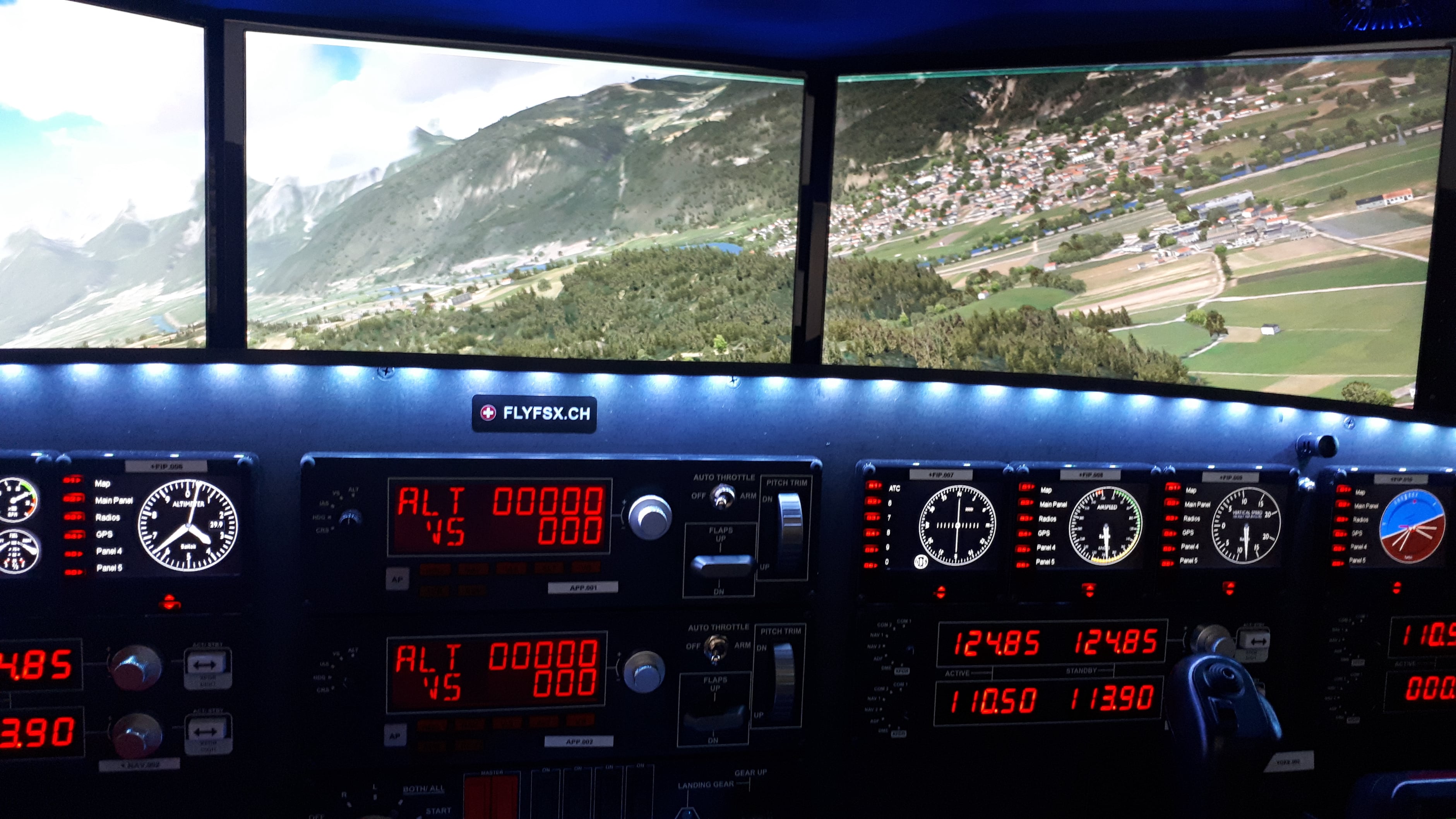 FLYFSX - Flugsimulator - Flight Simulator - Rüchligweg 55 - 4125 Riehen - Basel - Baden - Aarau - Zürich - Schweiz - Lörrach - Freiburg - Deutschland.